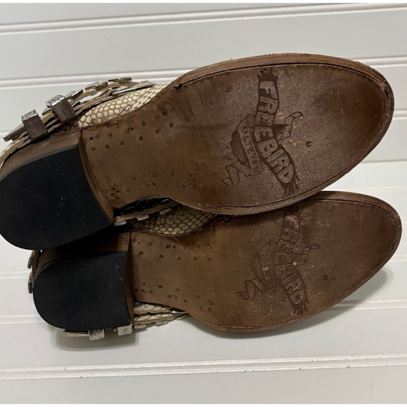 FREEBIRD BLADE Ivory Snake Leather Buckle Ankle Boots Booties Womens Size 5 - Picture 9 of 9